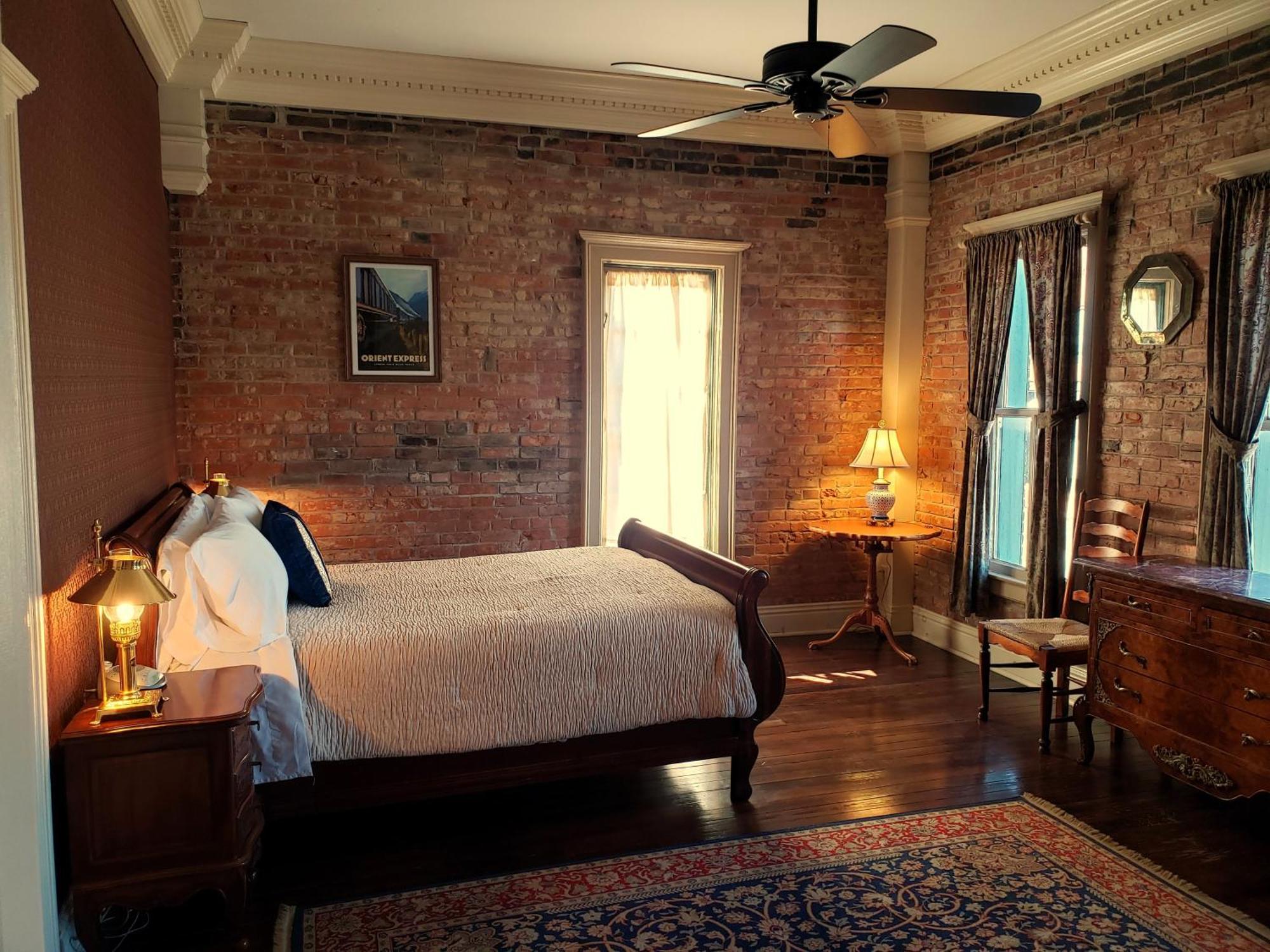 Iron Horse Hotel Blackwater المظهر الخارجي الصورة